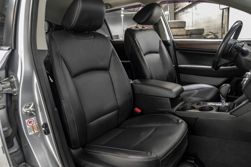 Photo 62 of 2017 Subaru Outback Limited for sale in Katy, TX