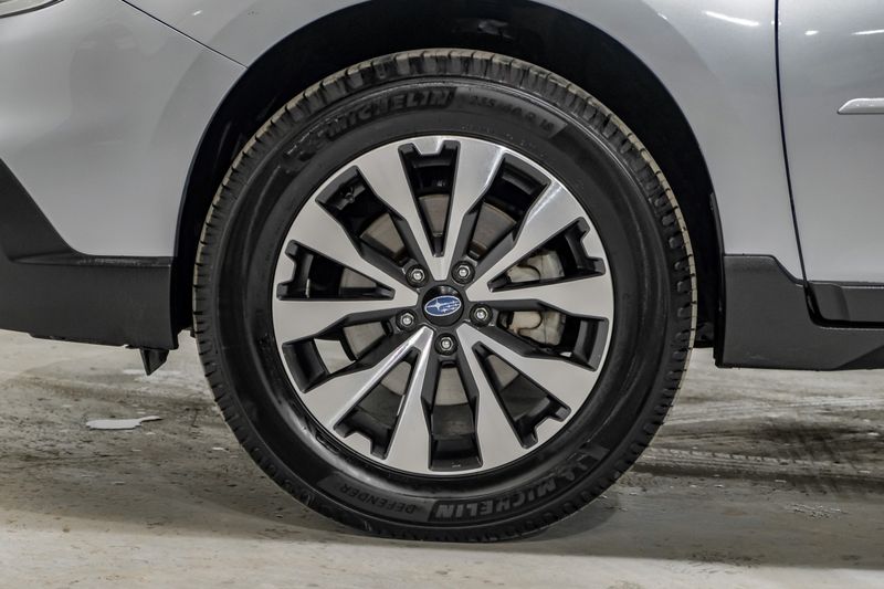 Photo 124 of 2017 Subaru Outback Limited for sale in Katy, TX