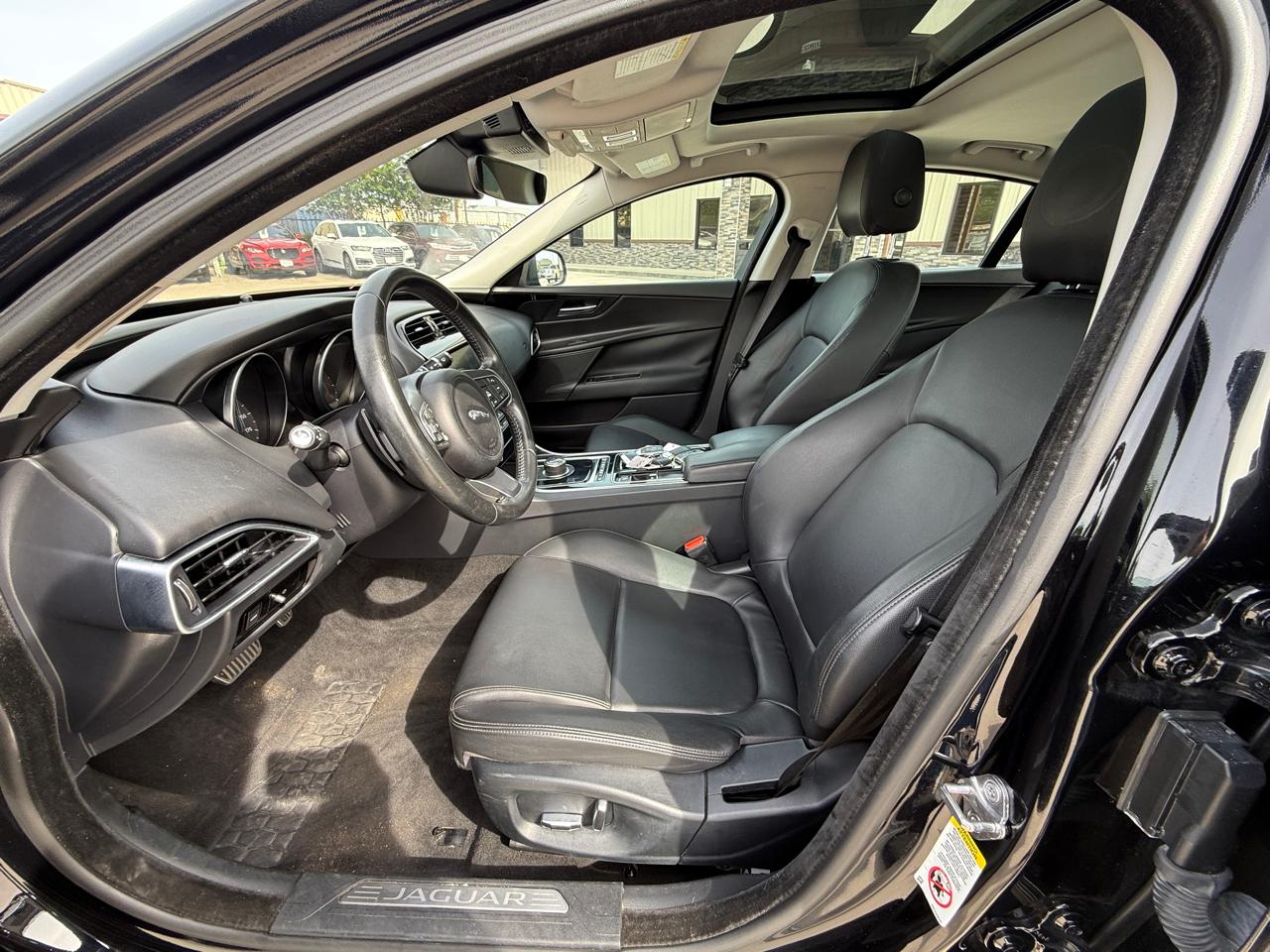 Photo 19 of 2019 Jaguar Xe Xe for sale in Houston, TX