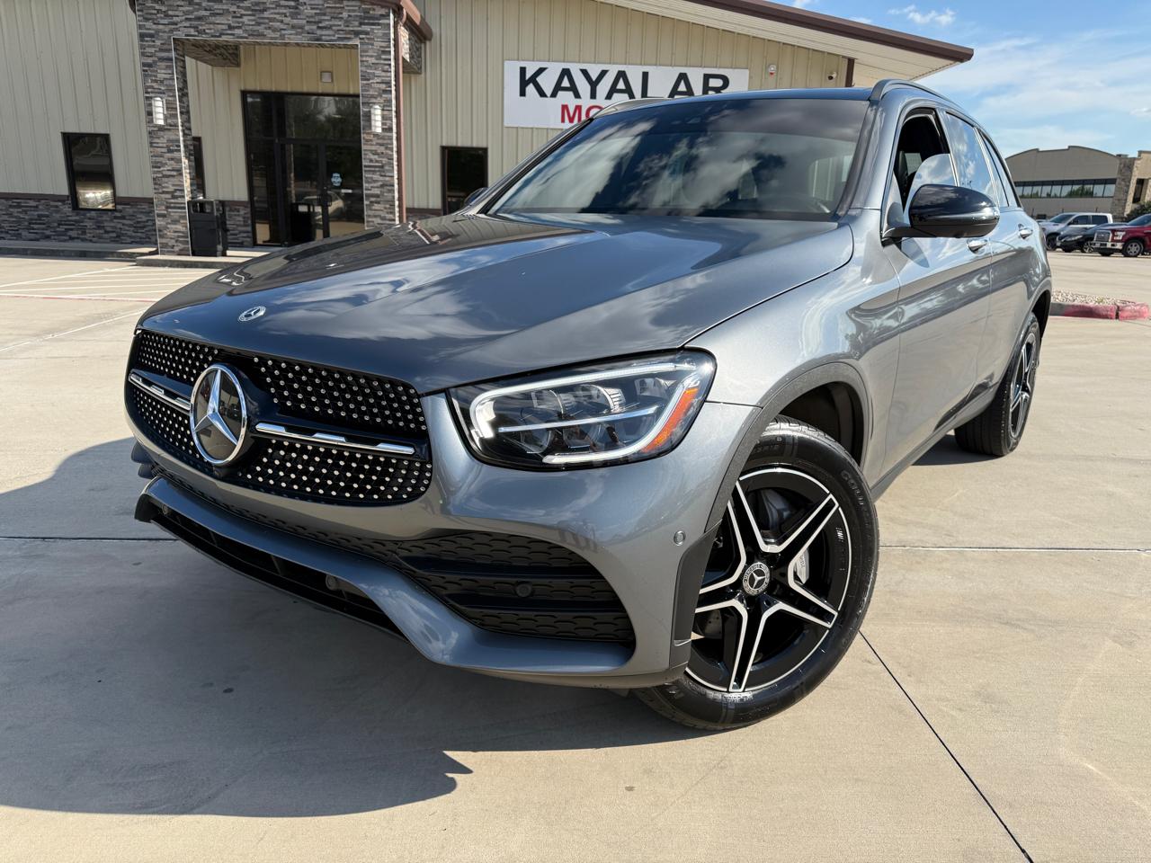 Photo 4 of 2022 Mercedes-Benz Glc-Class Glc300 for sale in Houston, TX