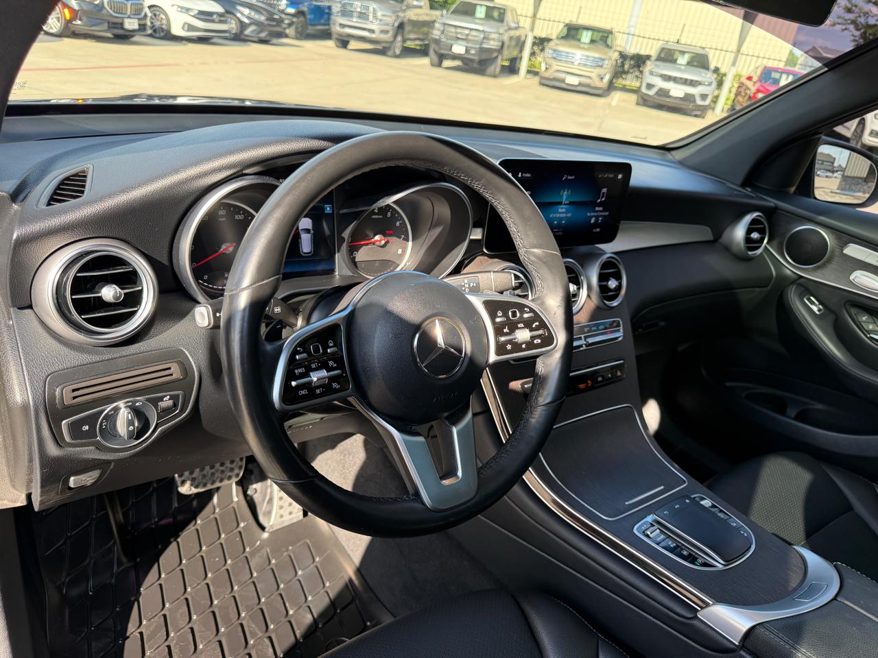 Photo 20 of 2022 Mercedes-Benz Glc-Class Glc300 for sale in Houston, TX