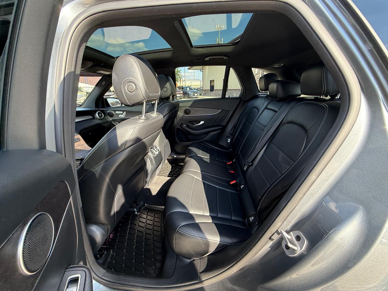 Photo 22 of 2022 Mercedes-Benz Glc-Class Glc300 for sale in Houston, TX
