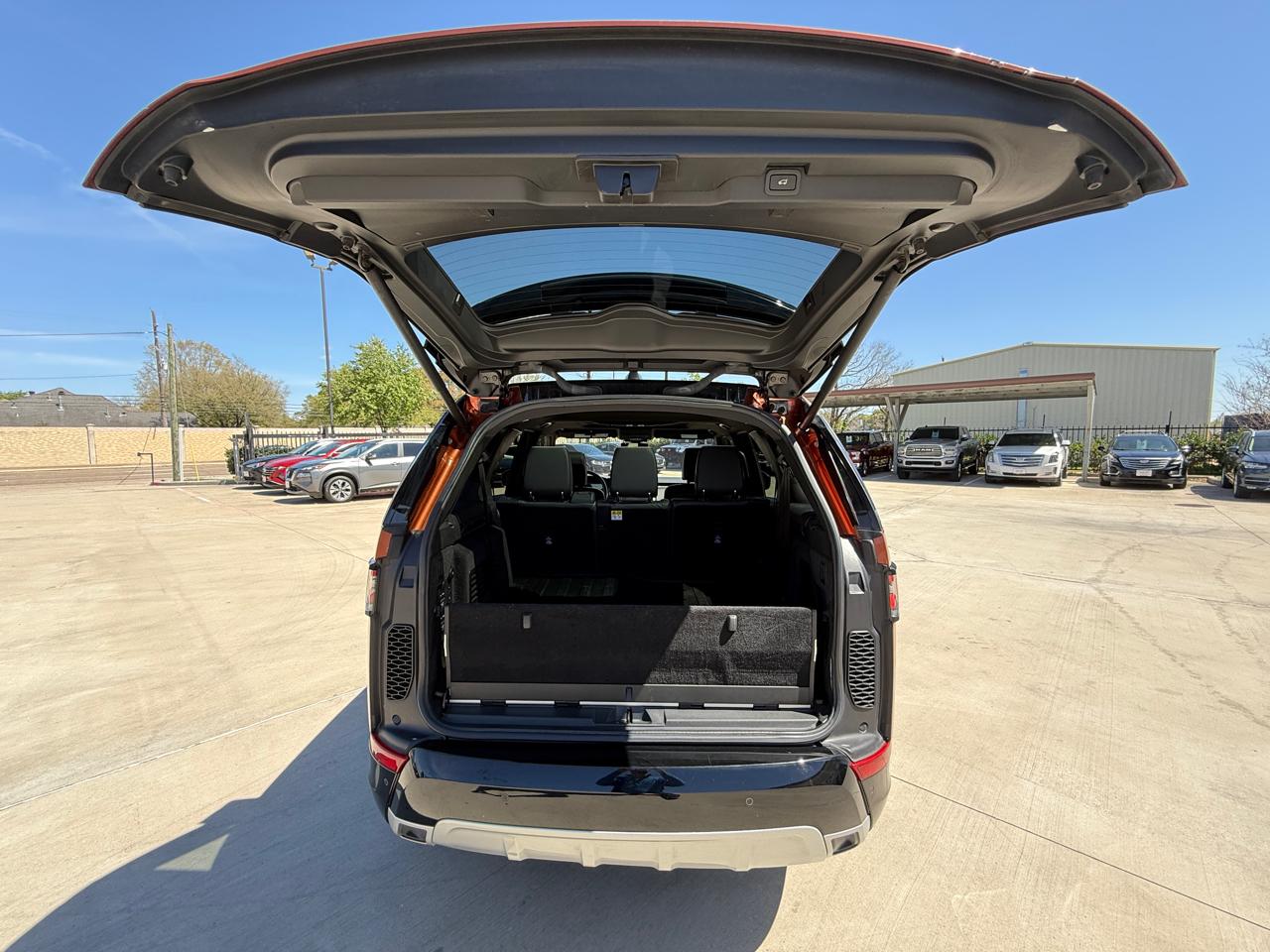 Photo 30 of 2018 Land Rover Discovery Hse for sale in Houston, TX