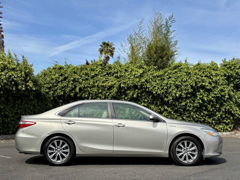 Photo 6 of 2017 Toyota Camry LE for sale in Cypress, TX