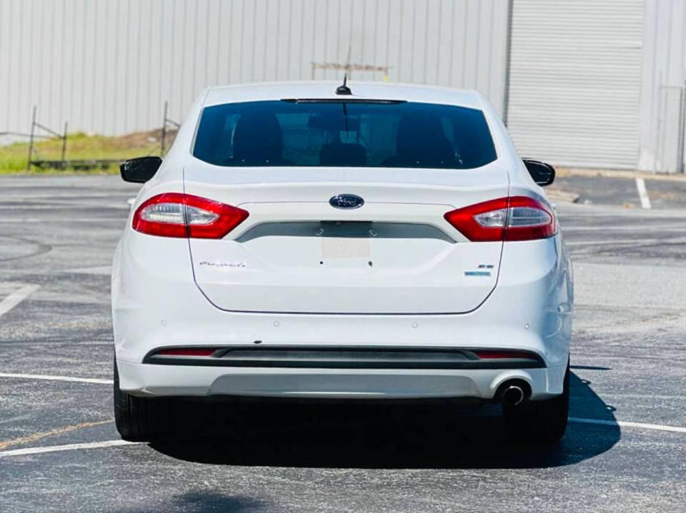 Photo 6 of 2016 Ford Fusion SE for sale in Houston, TX
