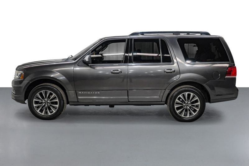 Photo 14 of 2016 Lincoln Navigator Select for sale in Katy, TX