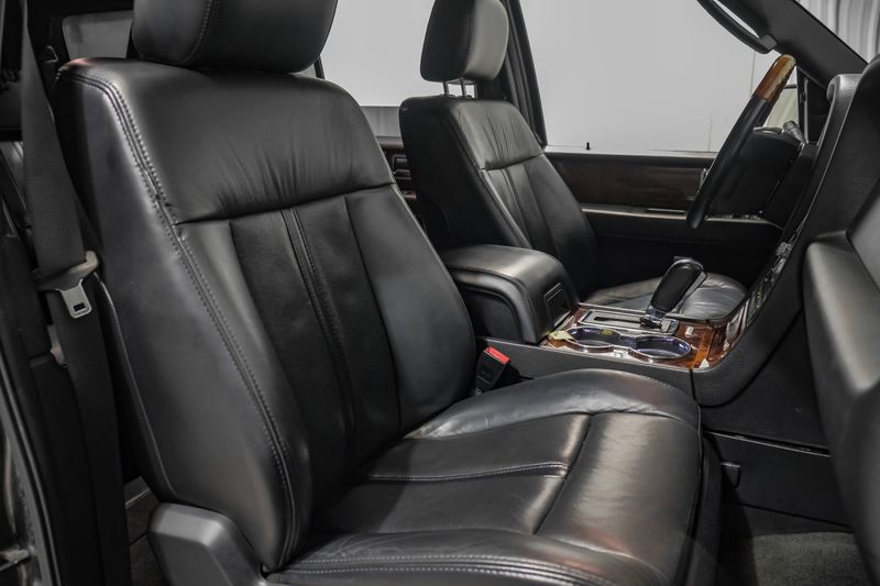 Photo 42 of 2016 Lincoln Navigator Select for sale in Katy, TX