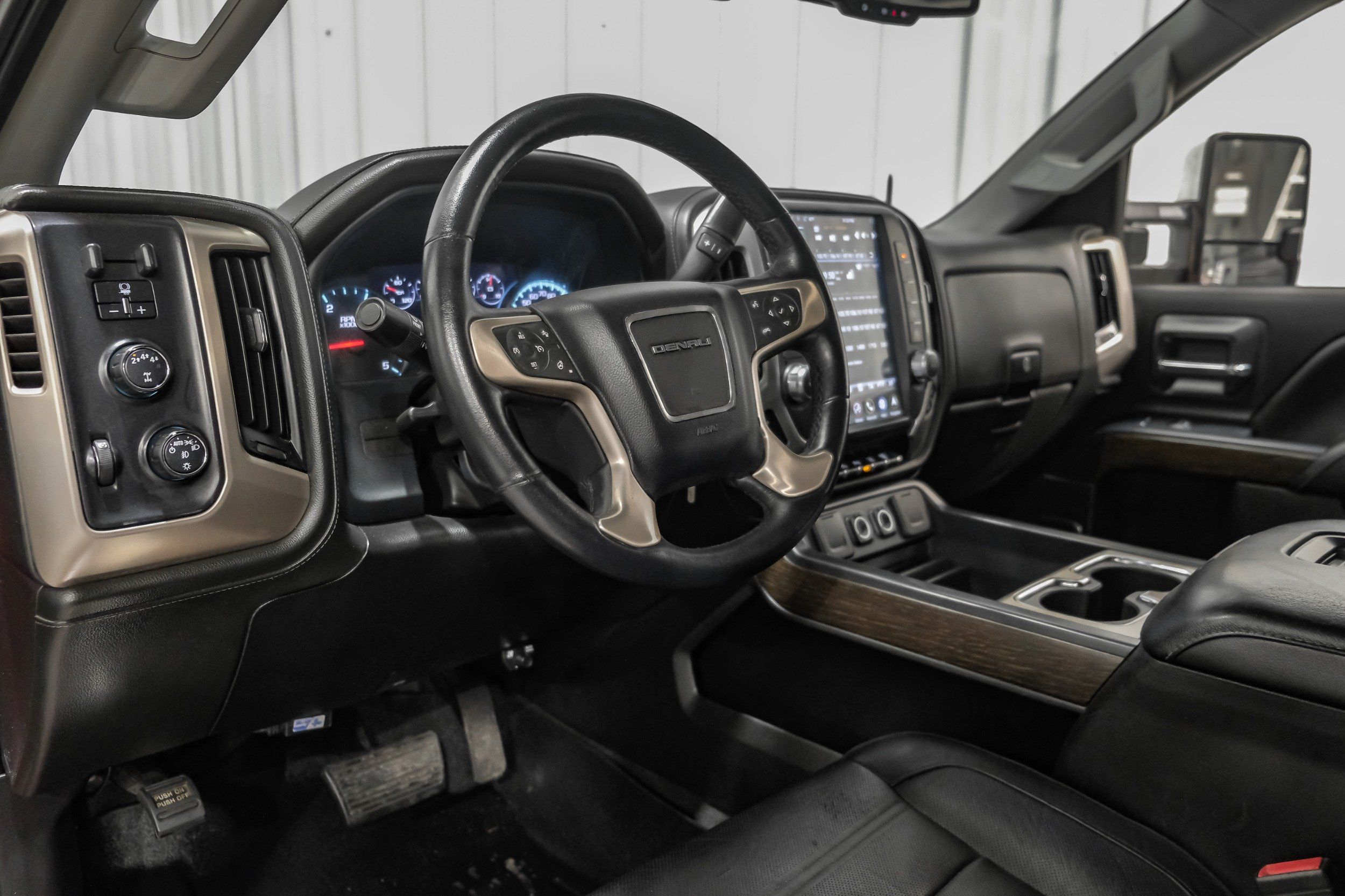Photo 27 of 2018 GMC Sierra Denali for sale in Katy, TX