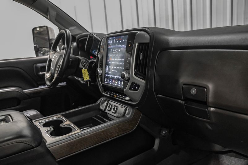 Photo 24 of 2018 GMC Sierra Denali for sale in Katy, TX