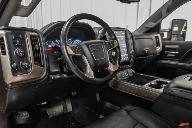 Photo 28 of 2018 GMC Sierra Denali for sale in Katy, TX
