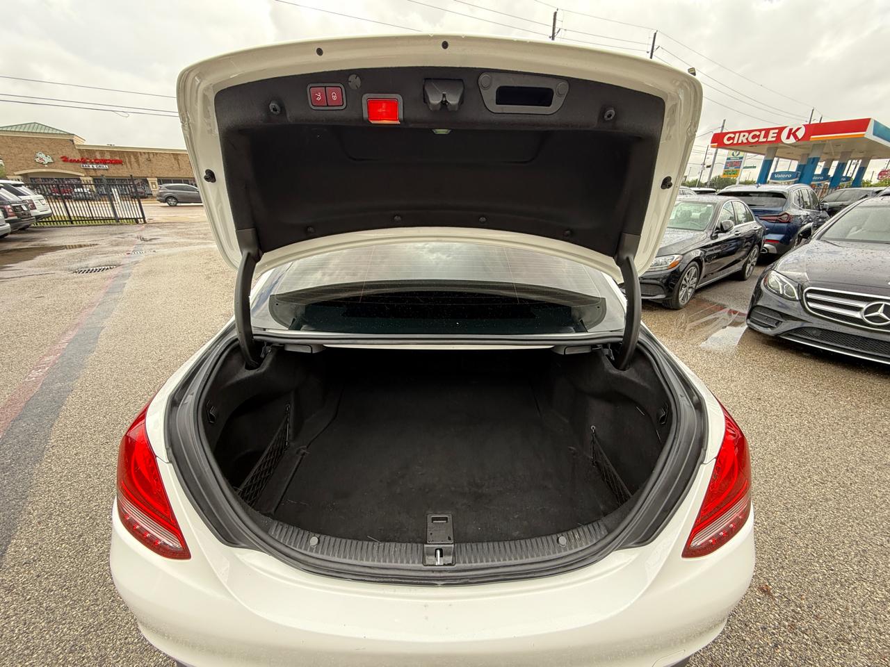 Photo 34 of 2018 Mercedes-Benz C-Class C300 Sedan for sale in Houston, TX