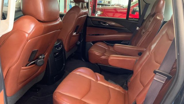 Photo 31 of 2016 Cadillac Escalade Premium for sale in Cypress, TX