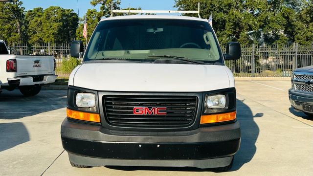 Photo 13 of 2017 GMC Savana 2500 for sale in Cypress, TX