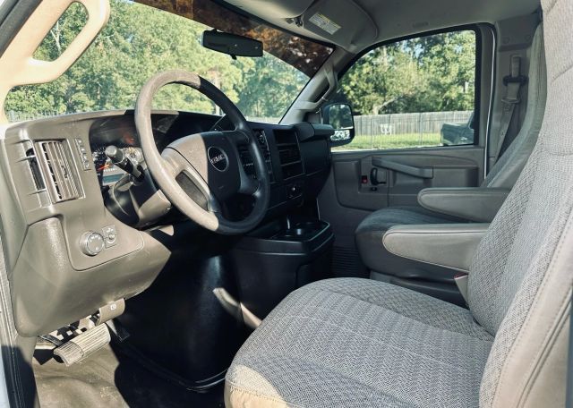 Photo 35 of 2017 GMC Savana 2500 for sale in Cypress, TX