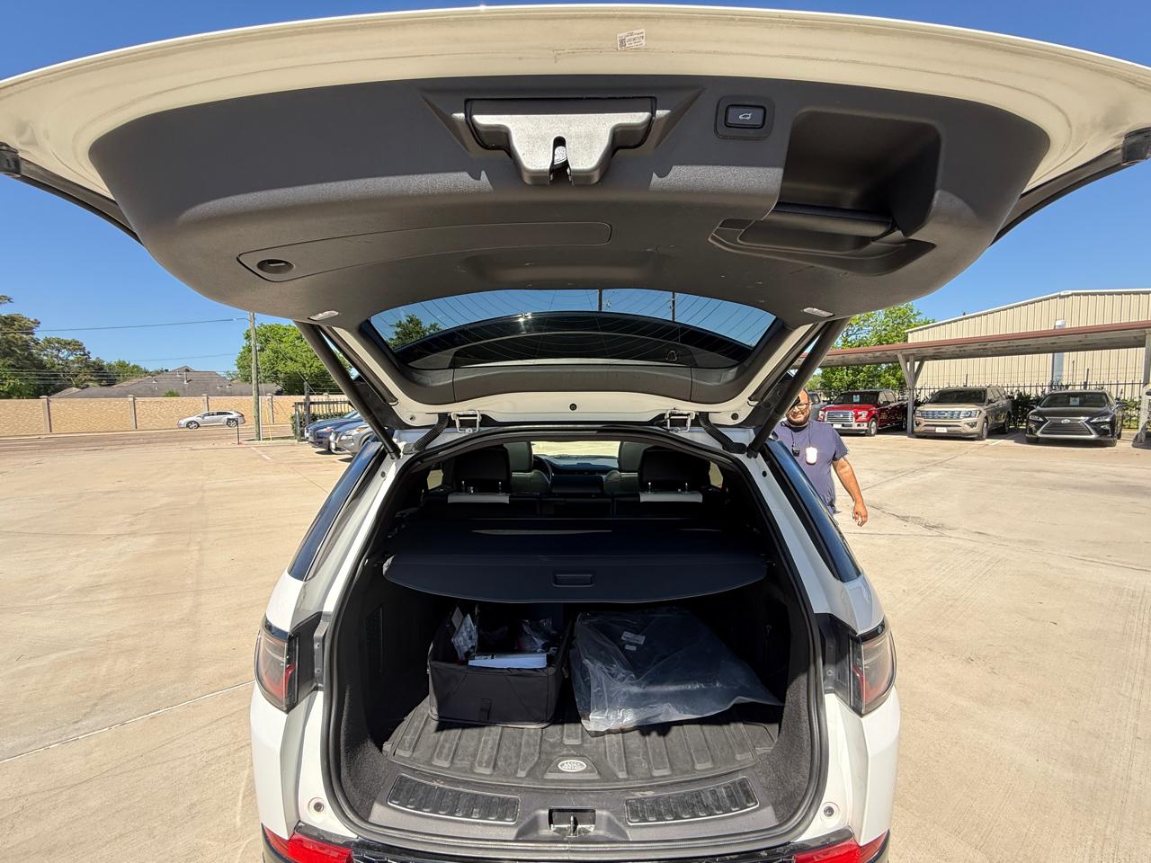 Photo 27 of 2020 Land Rover Discovery Sport SE for sale in Houston, TX