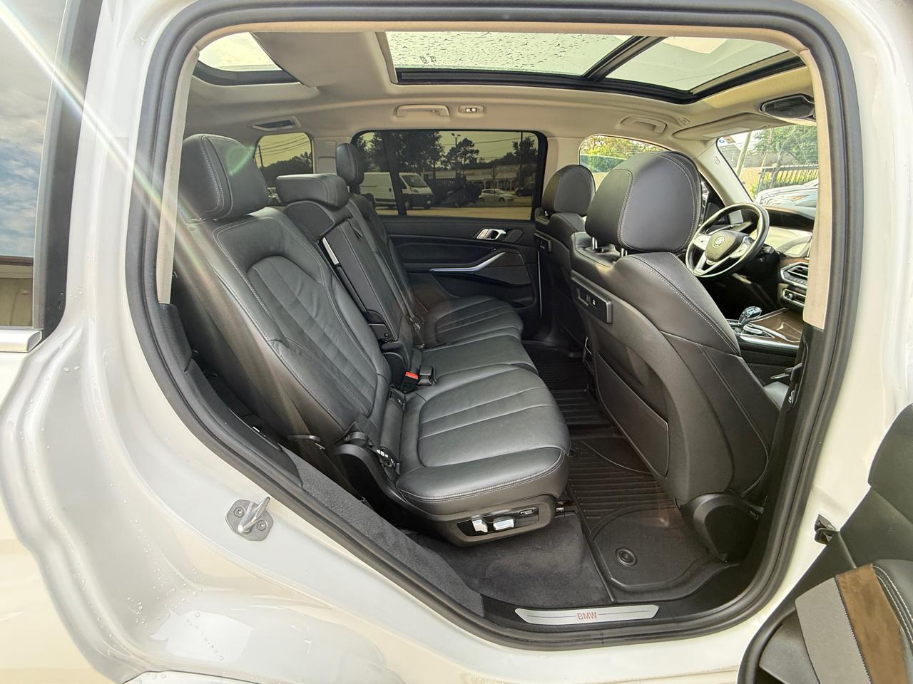 Photo 30 of 2020 BMW X7 Xdrive40i for sale in Houston, TX