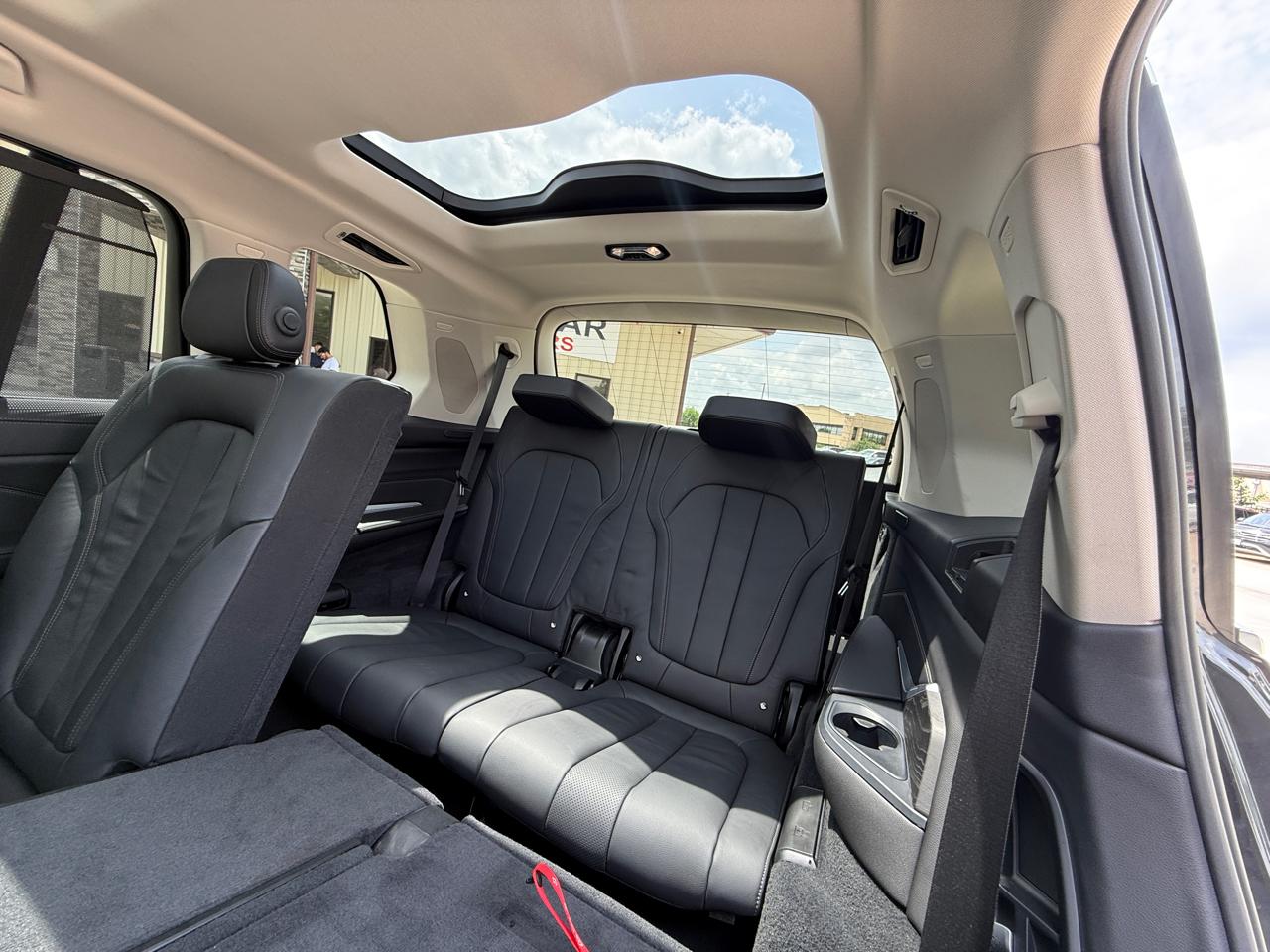 Photo 19 of 2020 BMW X7 Xdrive40i for sale in Houston, TX