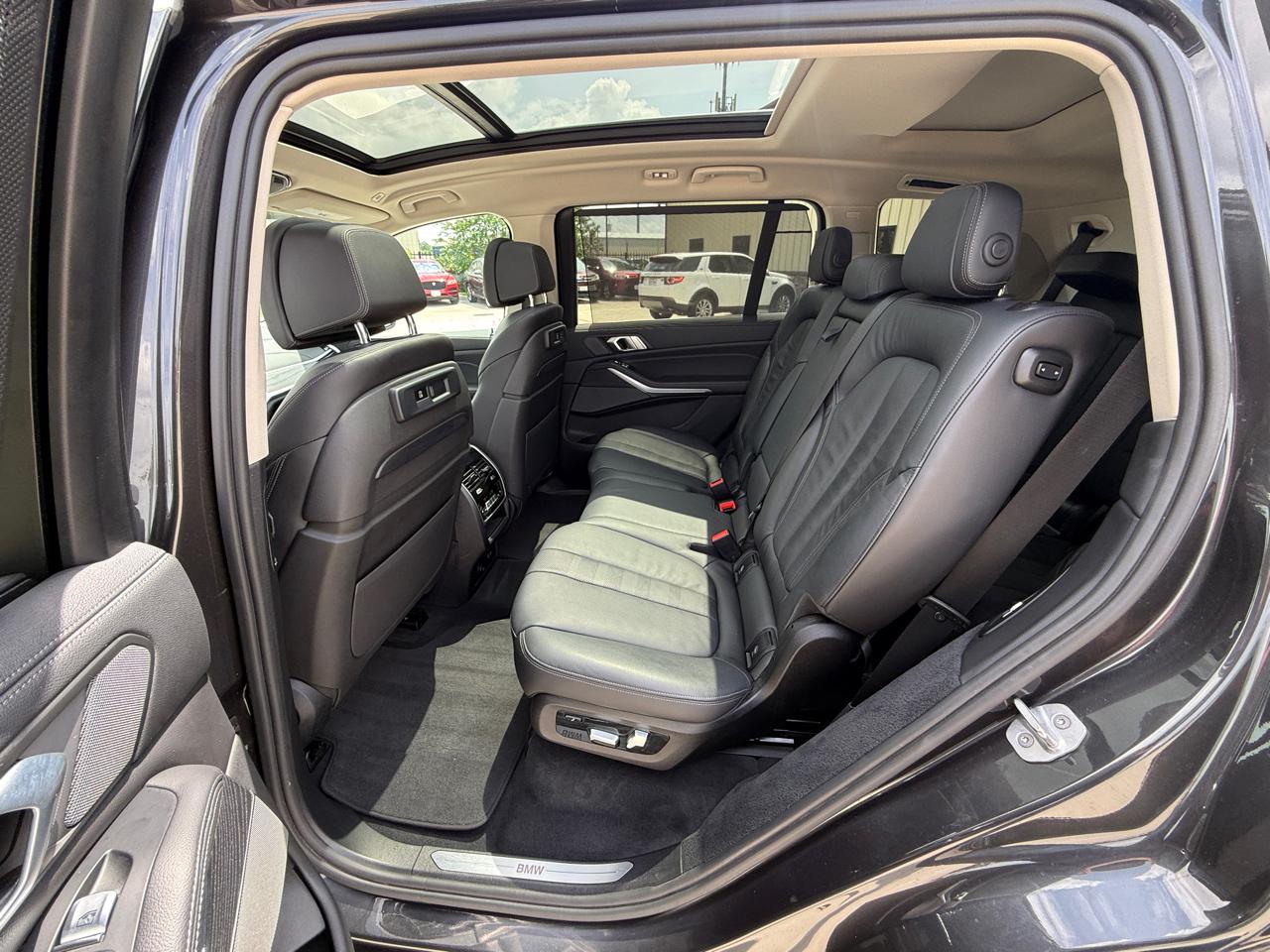 Photo 18 of 2020 BMW X7 Xdrive40i for sale in Houston, TX