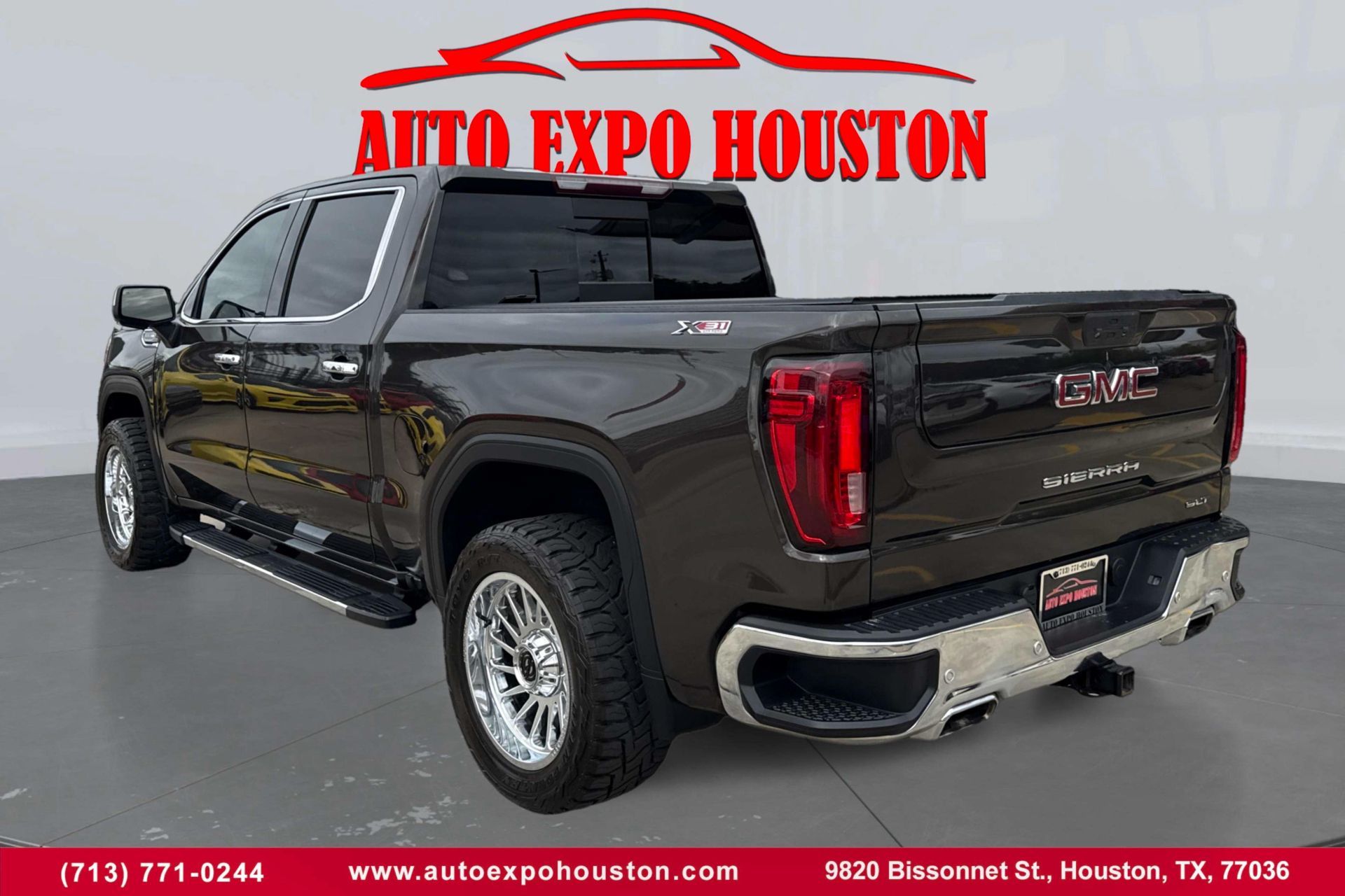 Photo 11 of 2021 GMC Sierra 4WD Crew CAB Short BOX SLT for sale in Houston, TX