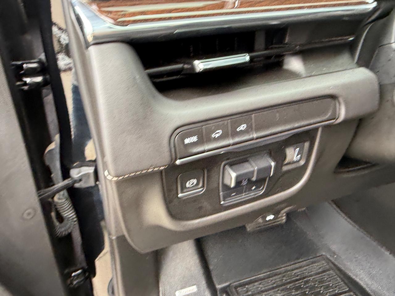 Photo 41 of 2023 Cadillac Escalade Sport for sale in Houston, TX
