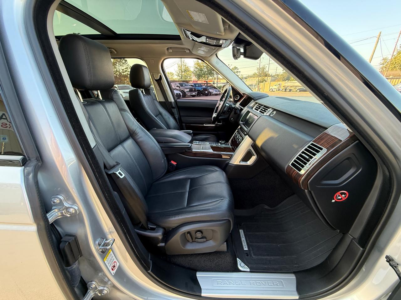 Photo 27 of 2017 Land Rover Range Rover Base for sale in Houston, TX