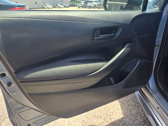 Photo 13 of 2022 Toyota Corolla LE for sale in Houston, TX