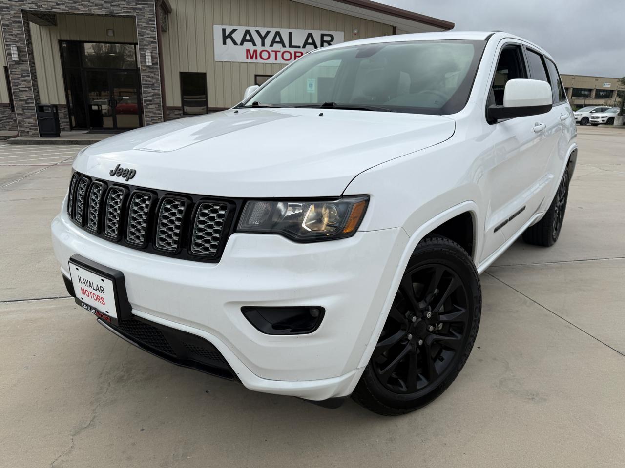 Photo 3 of 2021 Jeep Grand Cherokee Laredo for sale in Houston, TX
