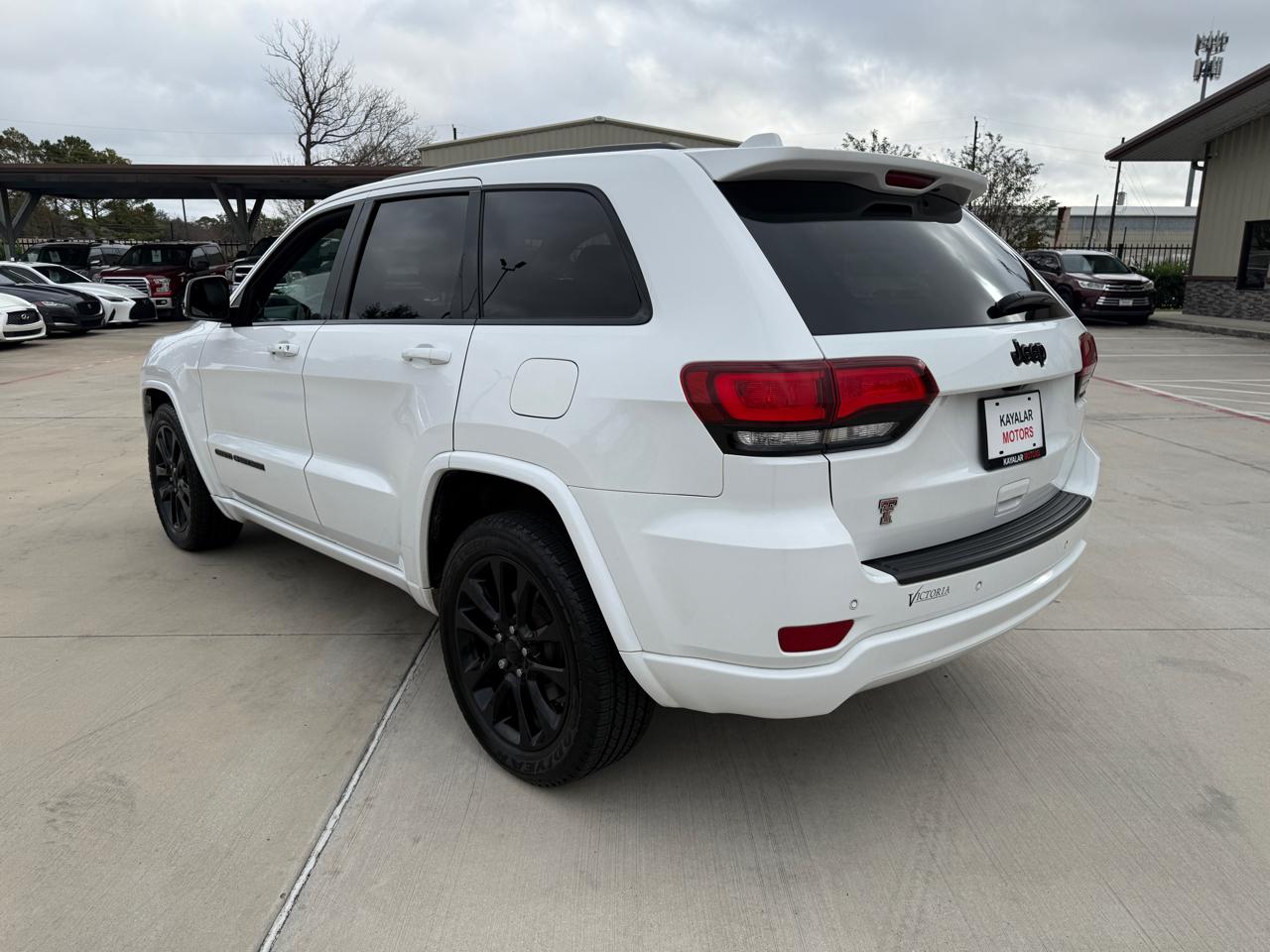 Photo 7 of 2021 Jeep Grand Cherokee Laredo for sale in Houston, TX