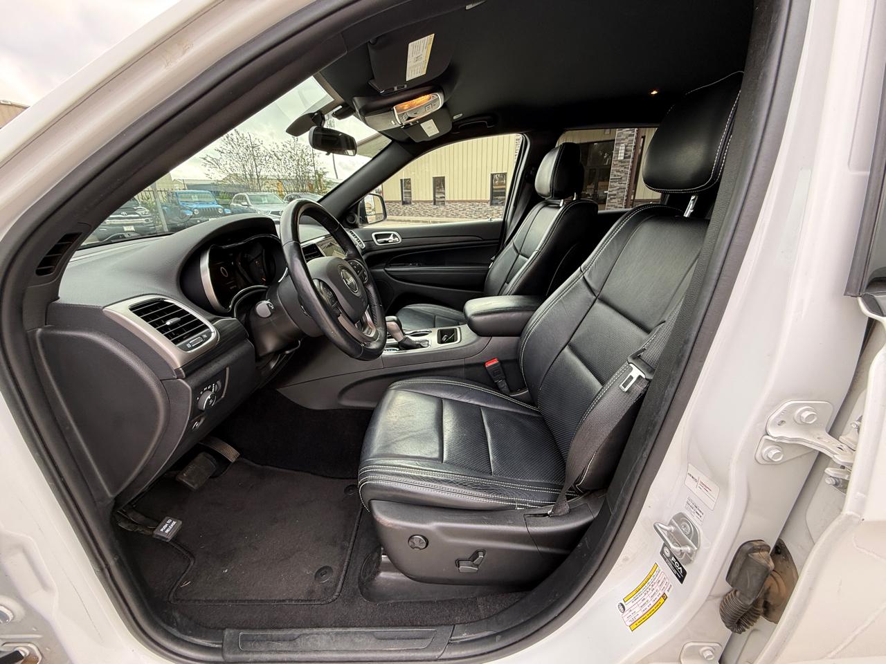 Photo 15 of 2021 Jeep Grand Cherokee Laredo for sale in Houston, TX