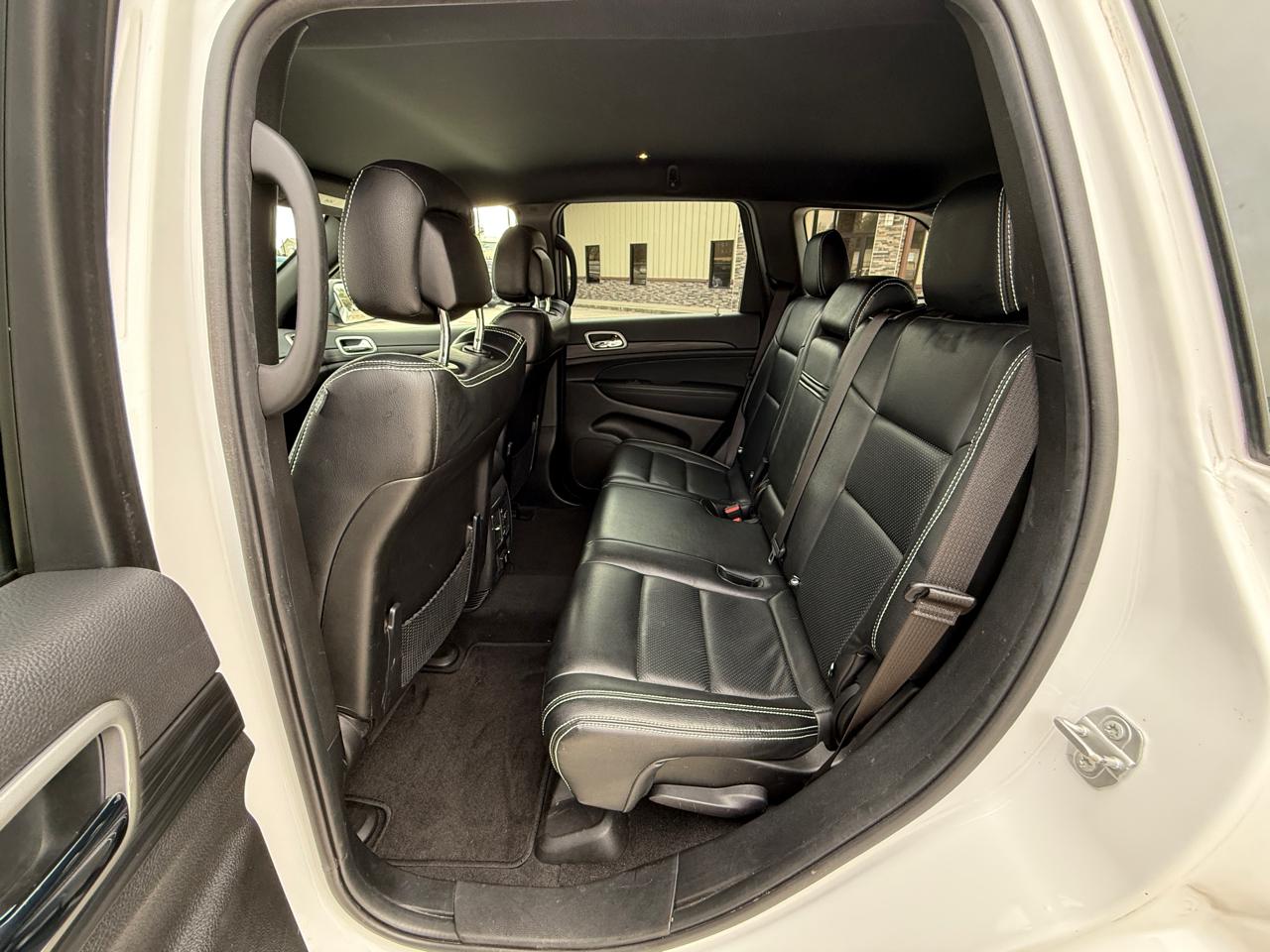 Photo 20 of 2021 Jeep Grand Cherokee Laredo for sale in Houston, TX