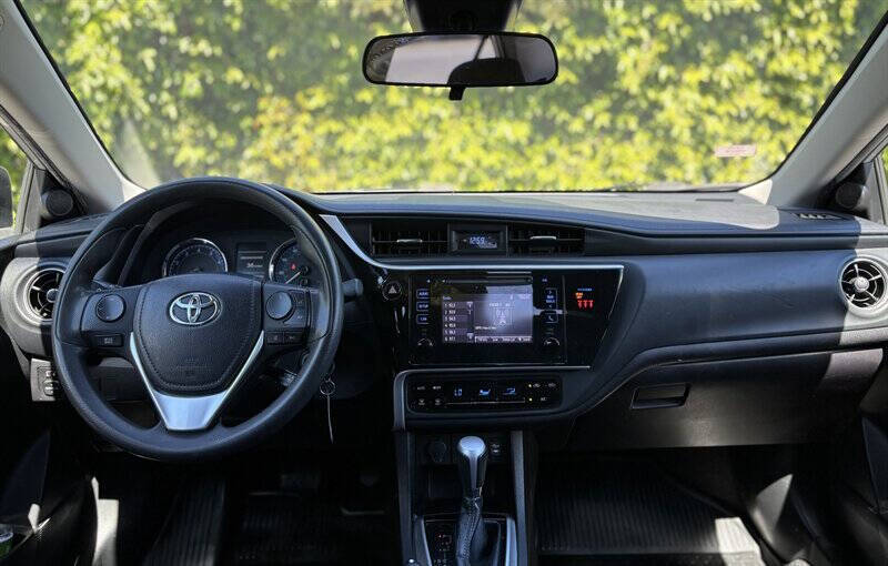Photo 10 of 2018 Toyota Corolla L for sale in Cypress, TX