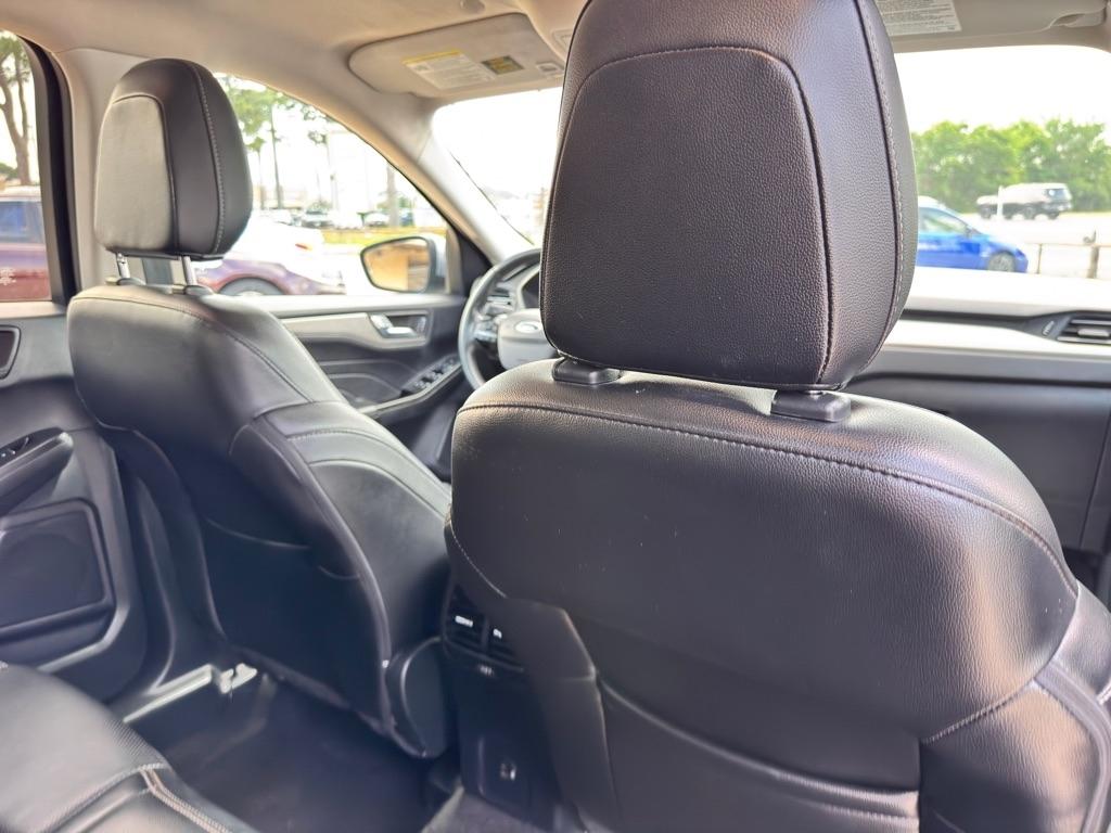 Photo 18 of 2022 Ford Escape SEL for sale in Spring, TX
