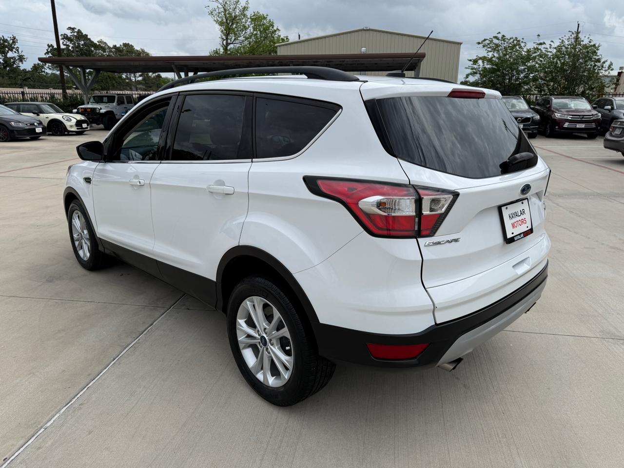 Photo 7 of 2018 Ford Escape SE for sale in Houston, TX
