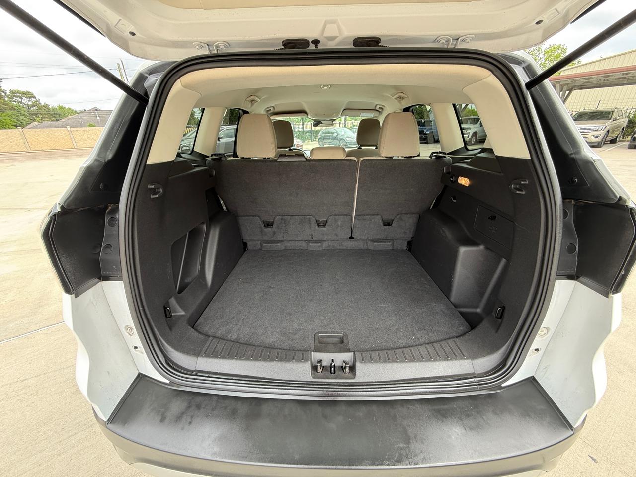 Photo 35 of 2018 Ford Escape SE for sale in Houston, TX