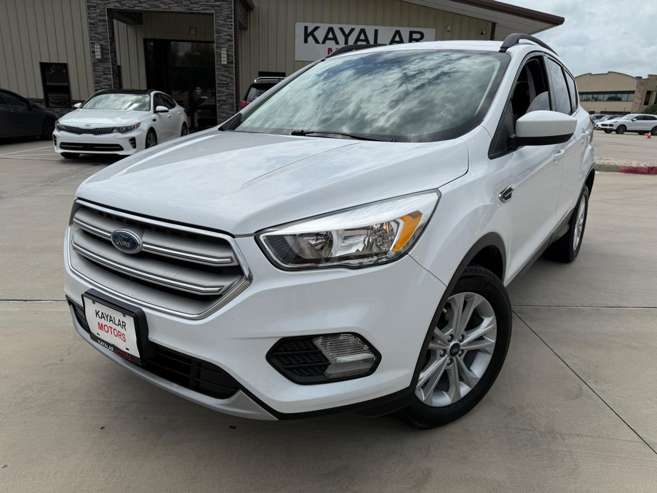Photo 4 of 2018 Ford Escape SE for sale in Houston, TX