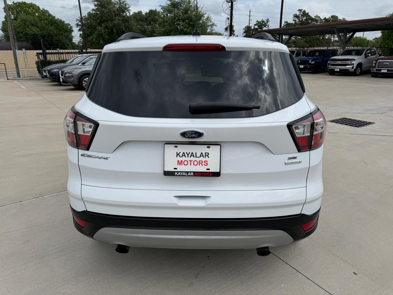 Photo 10 of 2018 Ford Escape SE for sale in Houston, TX