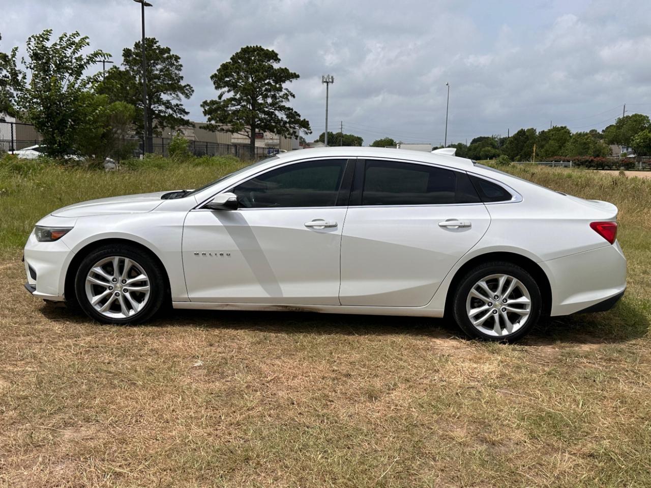 Photo 15 of 2018 Chevrolet Malibu LT for sale in Katy, TX