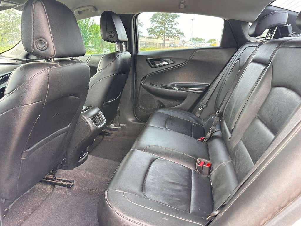 Photo 23 of 2018 Chevrolet Malibu LT for sale in Katy, TX