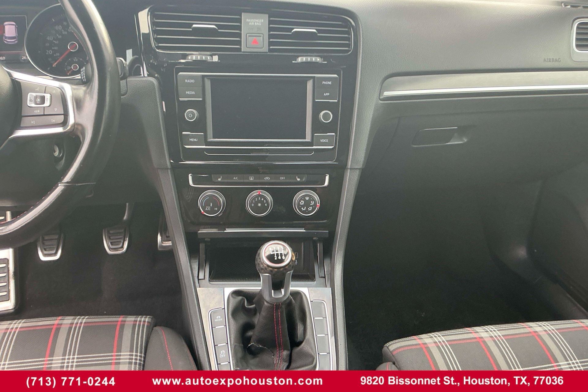 Photo 32 of 2020 Volkswagen Golf Gti S, for sale in Houston, TX