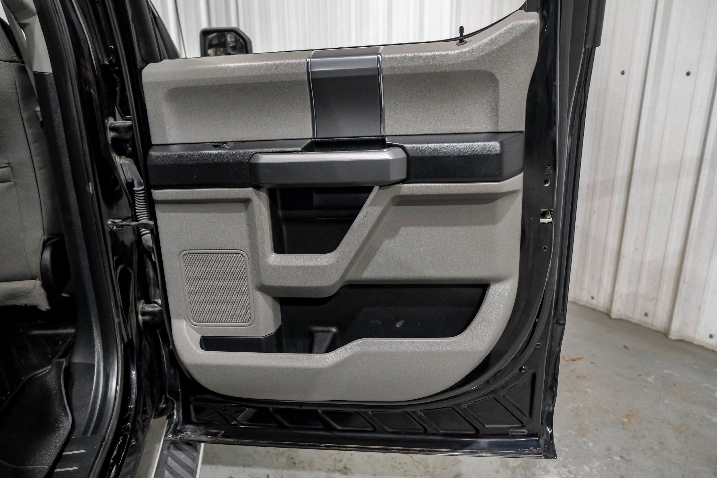 Photo 89 of 2016 Ford F-150 XLT for sale in Katy, TX