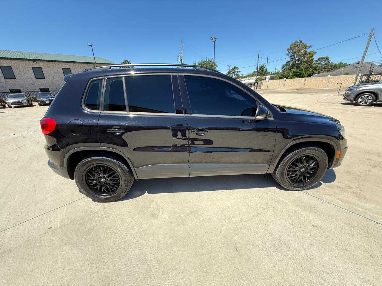 Photo 13 of 2018 Volkswagen Tiguan Limited 4motion for sale in Houston, TX