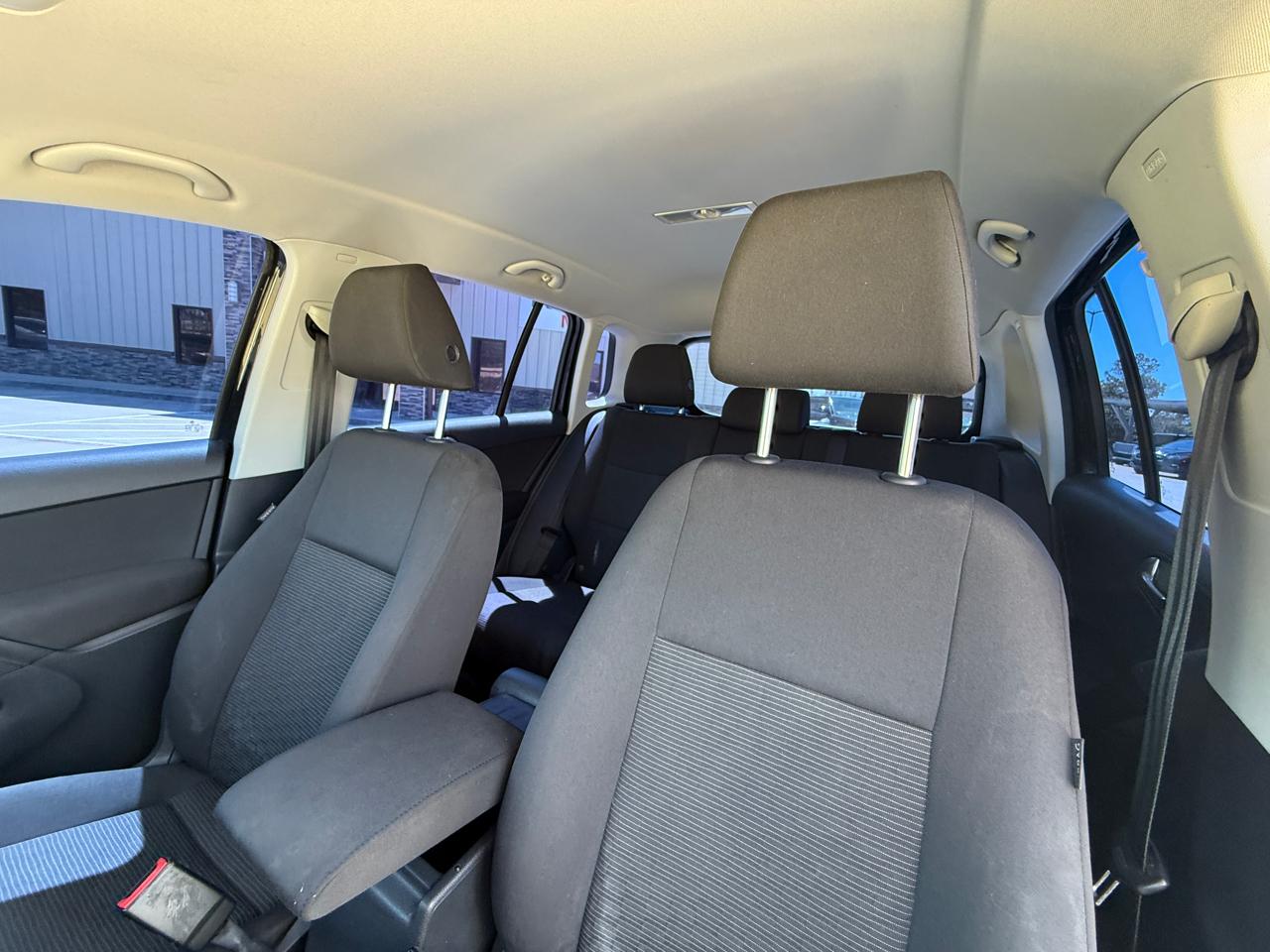 Photo 25 of 2018 Volkswagen Tiguan Limited 4motion for sale in Houston, TX