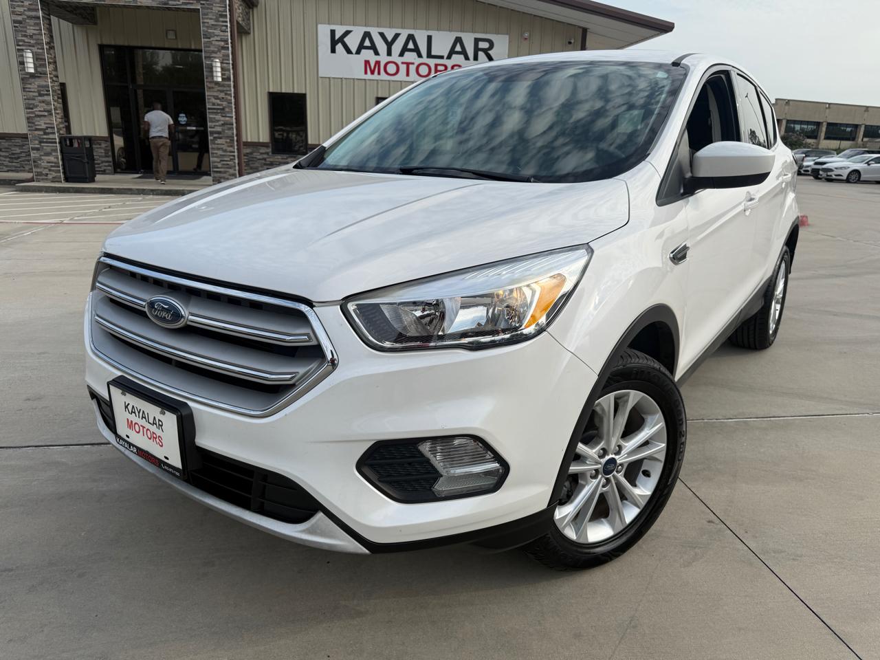 Photo 3 of 2019 Ford Escape SE for sale in Houston, TX