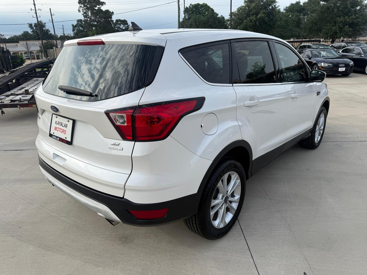 Photo 11 of 2019 Ford Escape SE for sale in Houston, TX