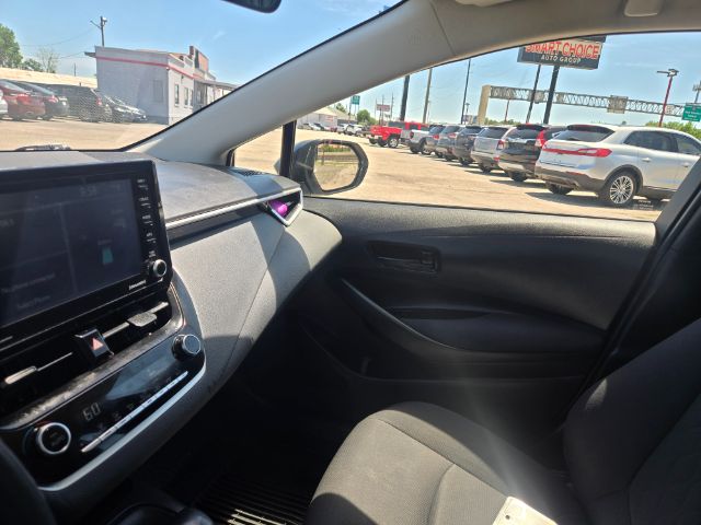 Photo 8 of 2022 Toyota Corolla LE for sale in Houston, TX