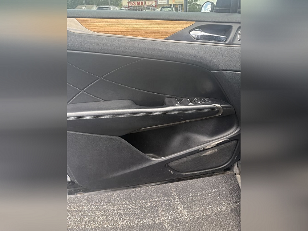 Photo 3 of 2016 Lincoln Mkc Select for sale in Cypress, TX