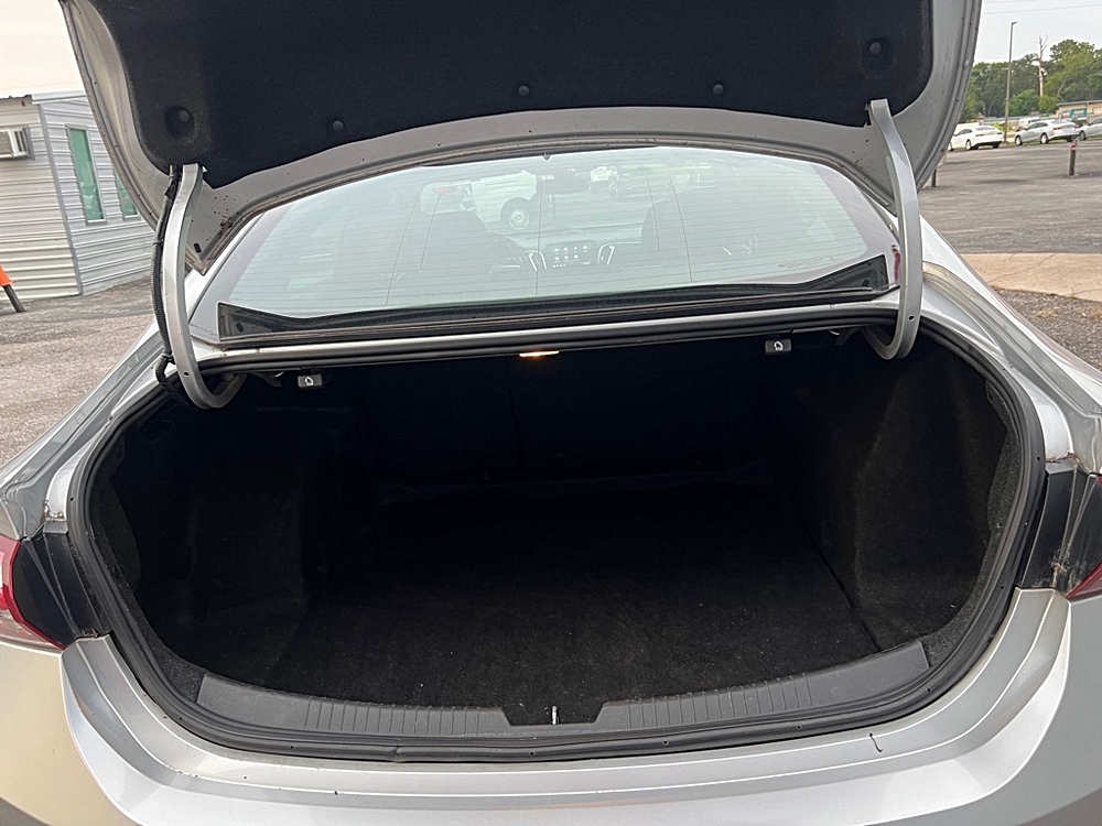Photo 8 of 2020 Chevrolet Malibu LT for sale in Cypress, TX