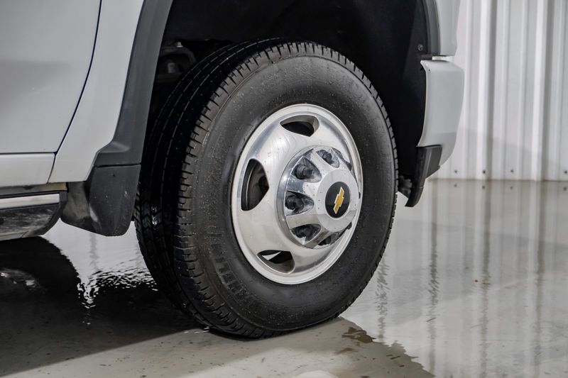 Photo 130 of 2022 Chevrolet Silverado Hd High for sale in Katy, TX