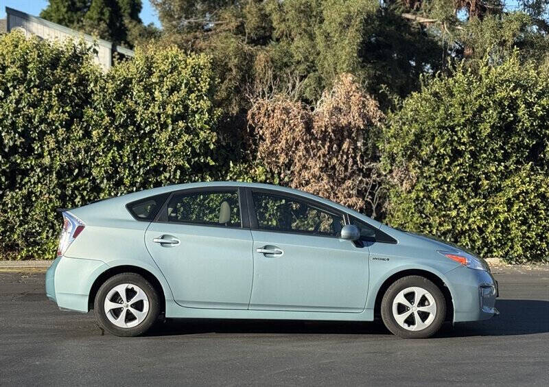 Photo 6 of 2015 Toyota Prius ZVW30L for sale in Cypress, TX