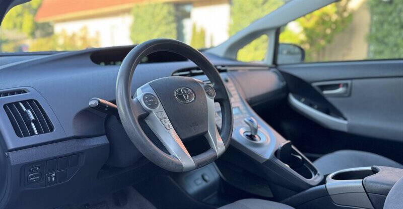 Photo 9 of 2015 Toyota Prius ZVW30L for sale in Cypress, TX